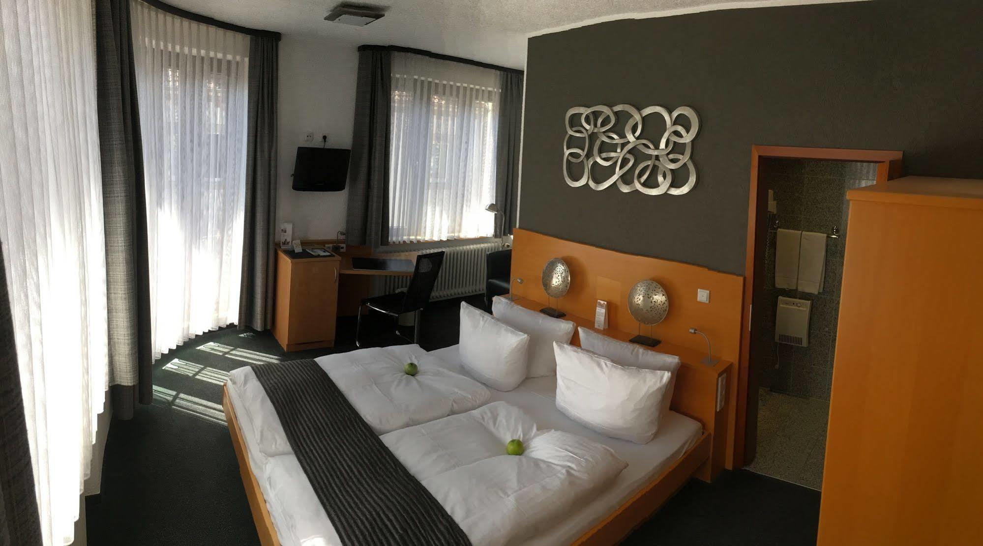 Hotel Heymann Kaiserslautern Exteriör bild