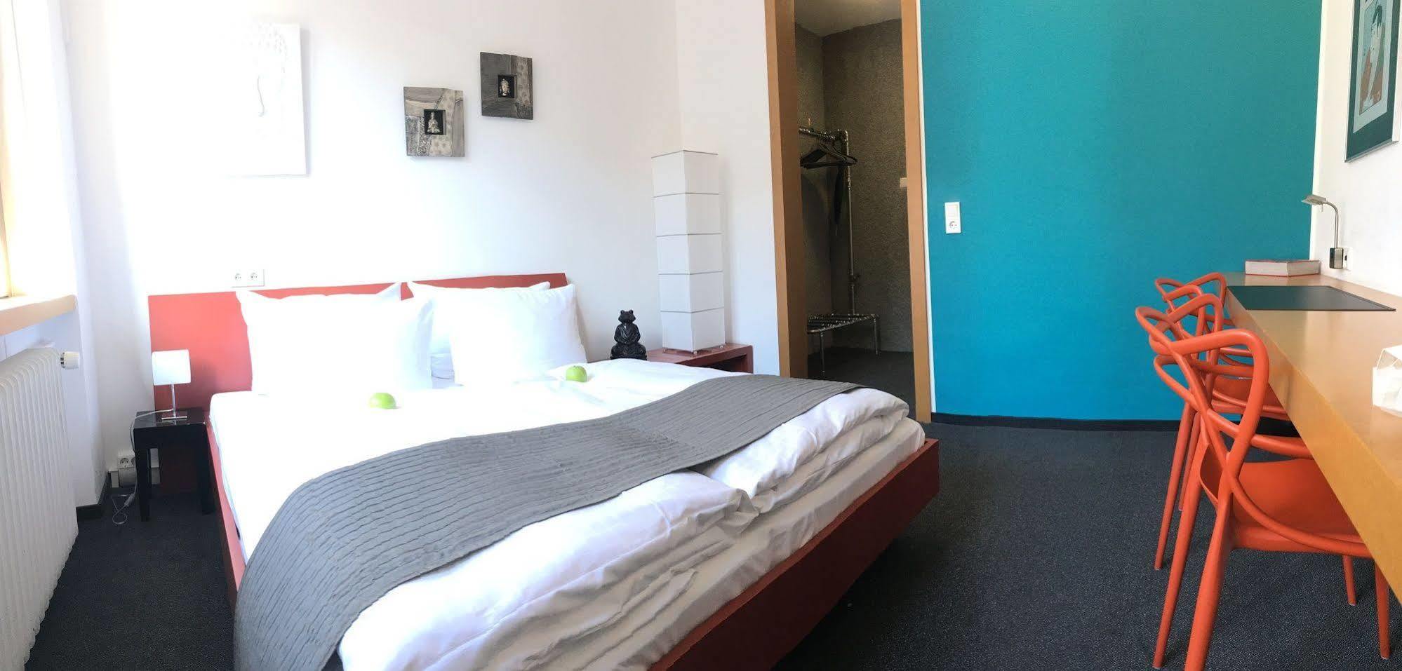 Hotel Heymann Kaiserslautern Exteriör bild