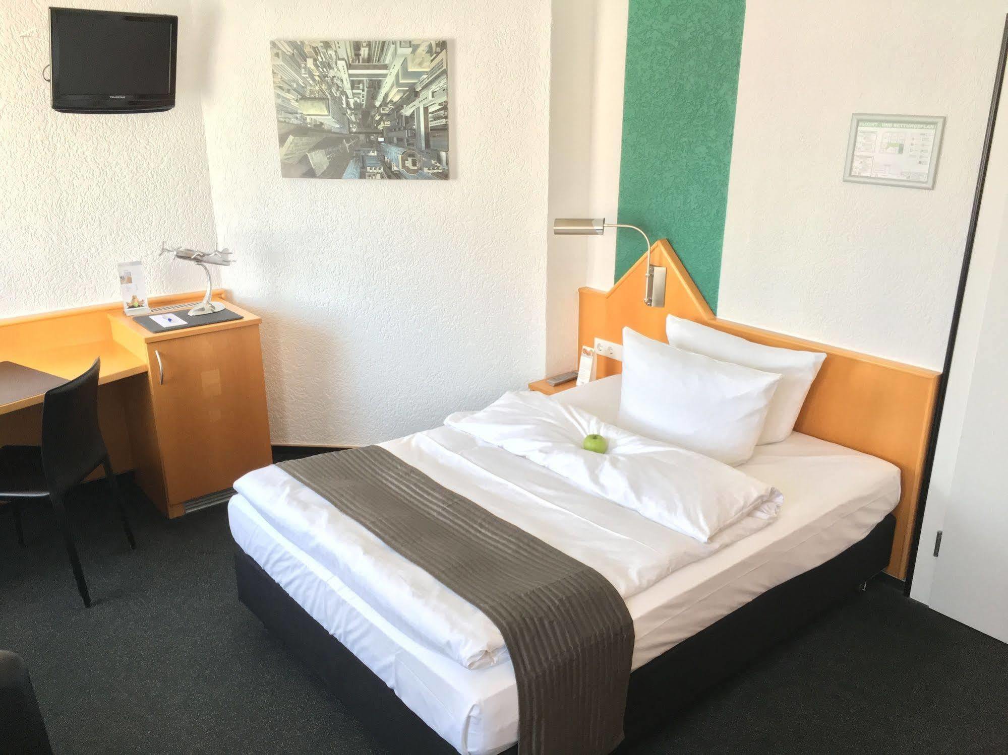 Hotel Heymann Kaiserslautern Exteriör bild