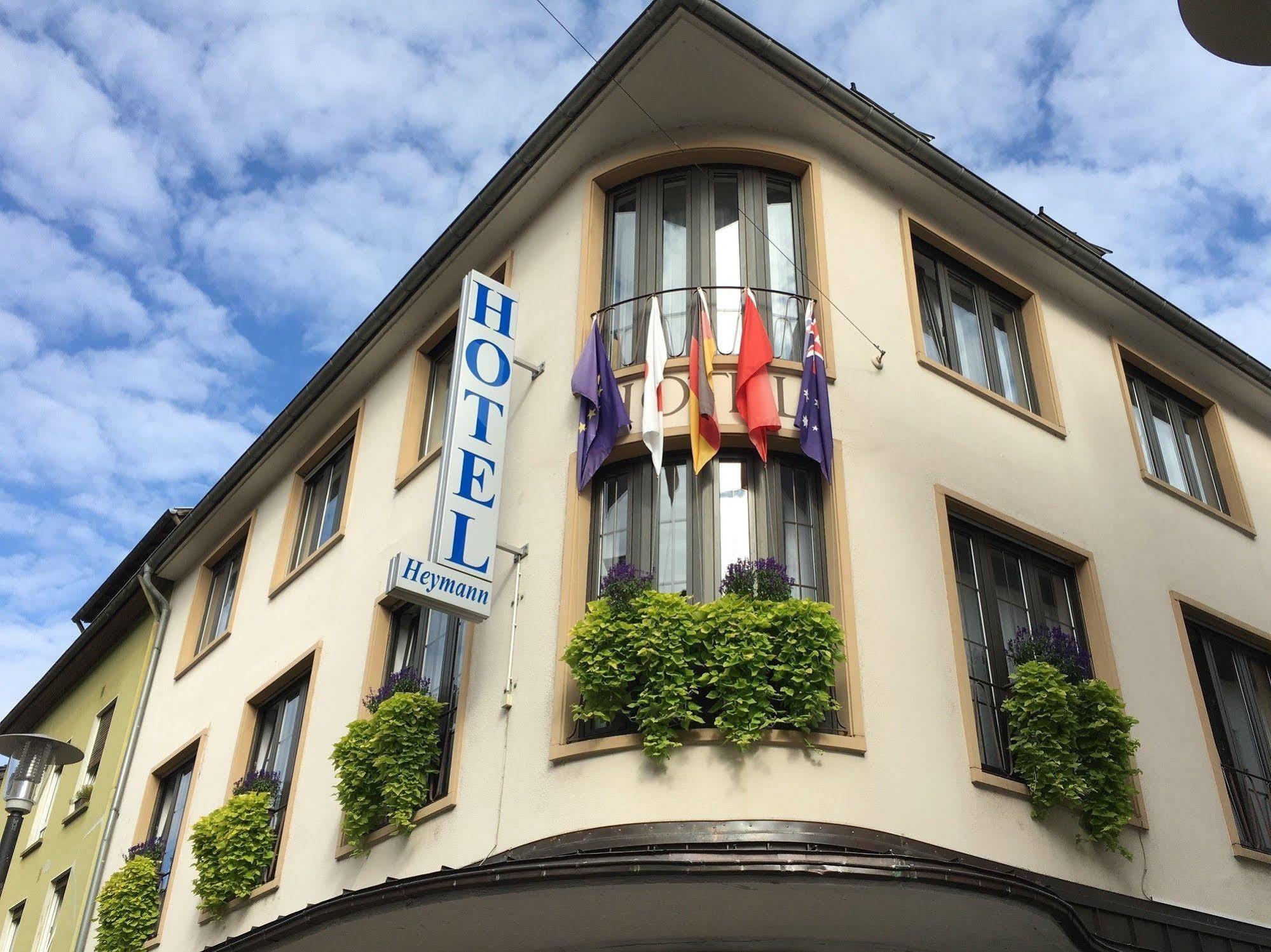 Hotel Heymann Kaiserslautern Exteriör bild